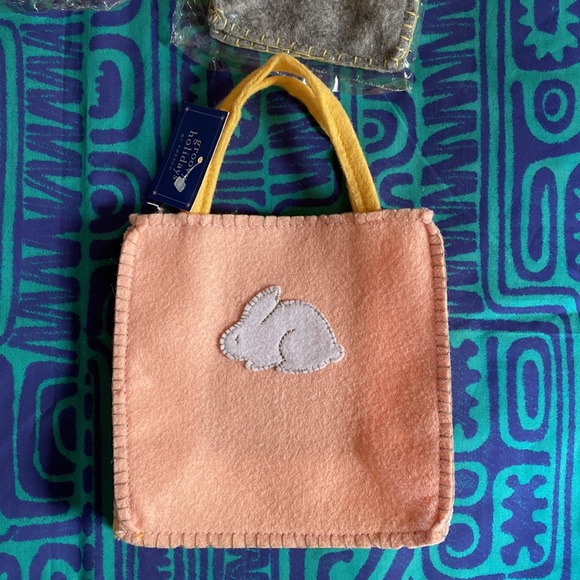 Easter Gift Bag Assortment 6 Brand New Bags, Groovy Holidays Cute Felt Designs - Picture 10 of 12